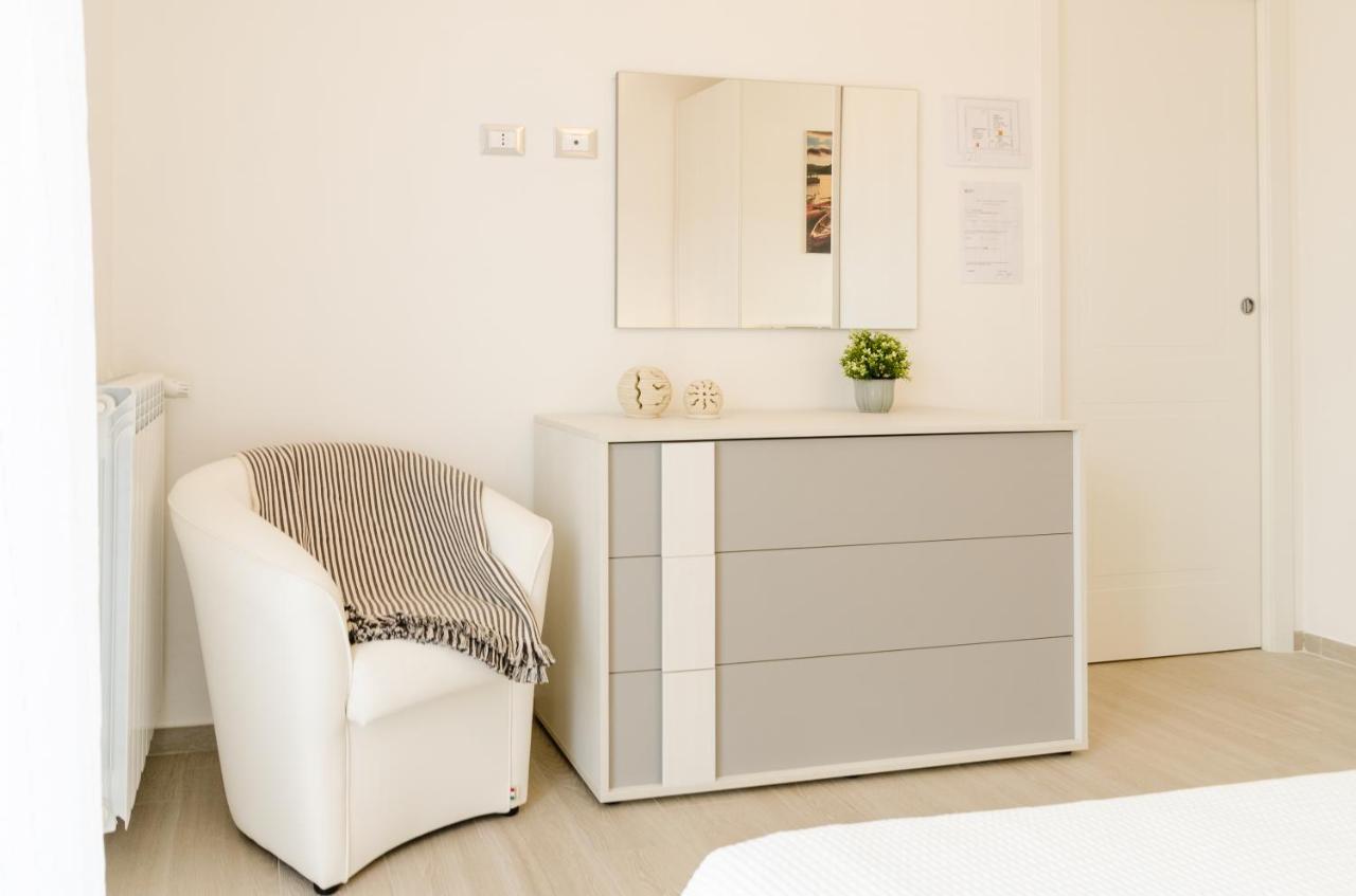 Fco Secrets Luxury Apartment Fiumicino Buitenkant foto